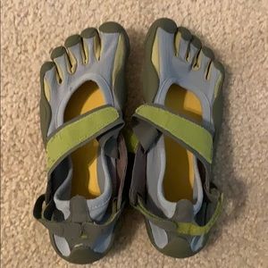 Vibram five finger shoes. Slate/palm/lichen color.